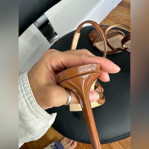 Brown patent leather Steve Madden heels, size 7 1/2 in pre loved condition - Picture 7 of 7